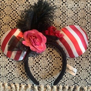 minnie mouse ears disneyland